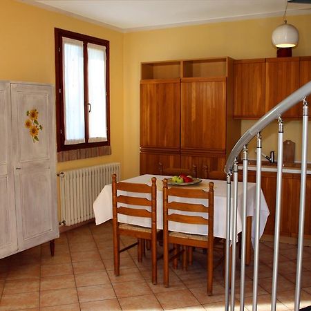 Agriturismo Corte Ponte Dei Tedeschi Guest House Ostiglia Cameră foto